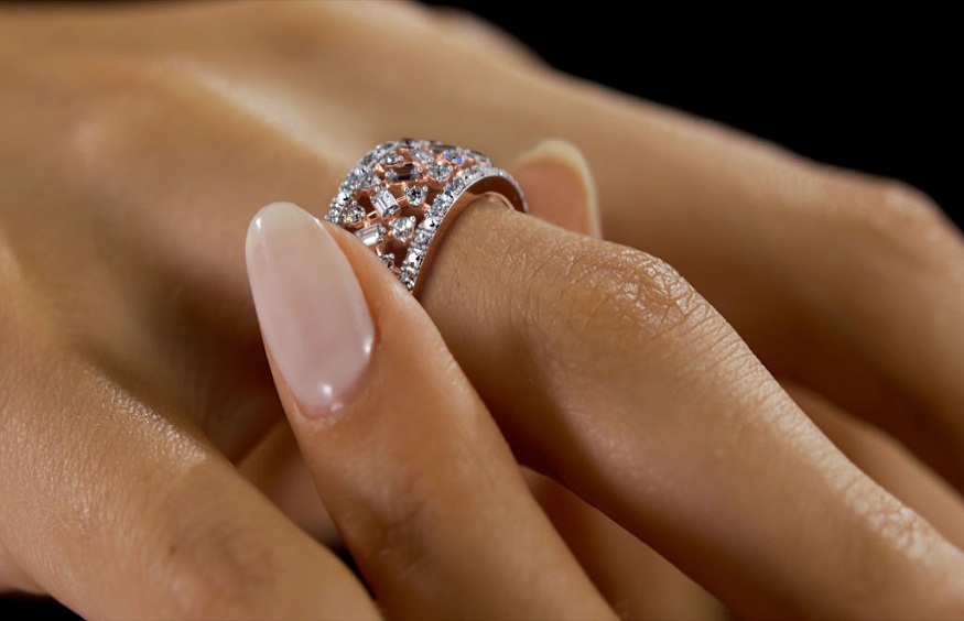 Wear Designer Diamond Rings